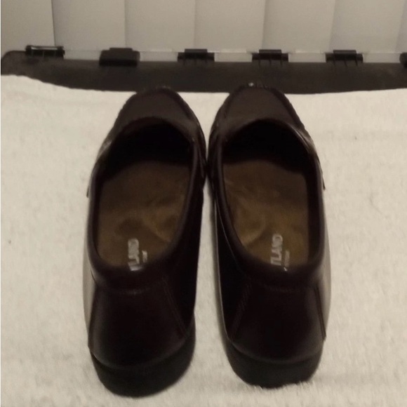 Eastland Women’s Dark Brown Leather Penny Loafers Classic Size 6.5 - Picture 3 of 5